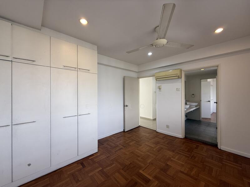 Untuk Disewa - Sri Wangsaria