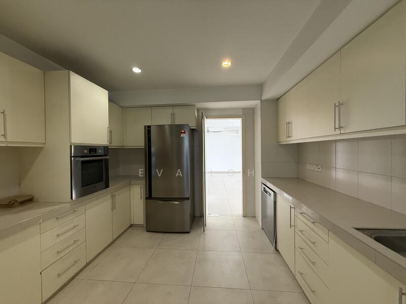 Untuk Disewa - Sri Wangsaria