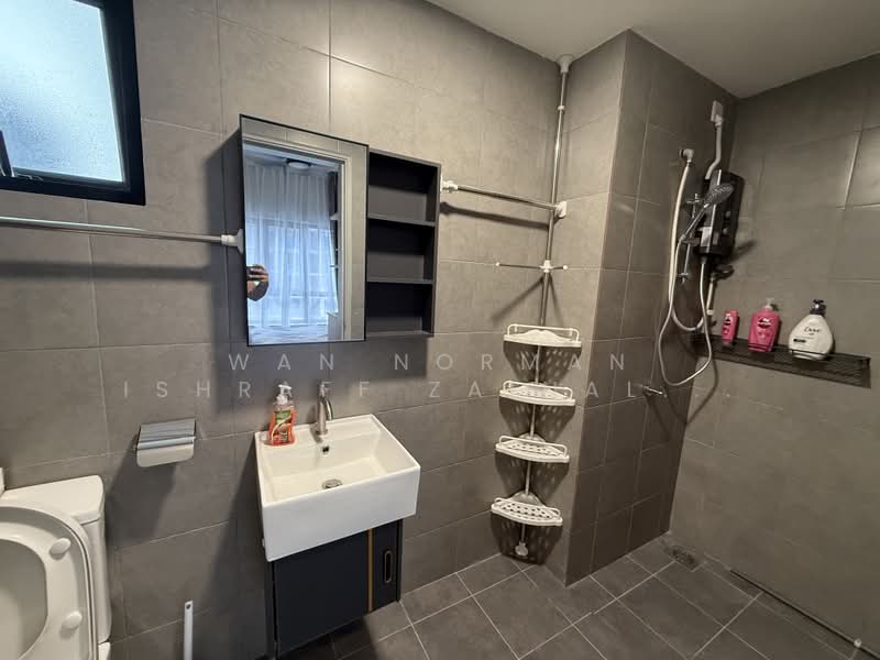 Kondominium untuk Disewa di Residensi Alamanda - Wan Norman Ishraff Zainal Abidin - Bathroom - PropertyGuru.com.my