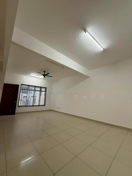 Rumah Teres 2 Tingkat untuk Dijual di Bandar Putra (Kulai) - Marco Choo - Living Room - PropertyGuru.com.my