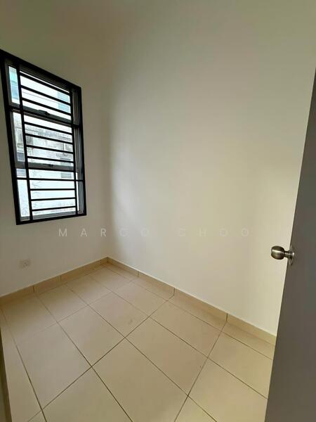 Rumah Teres 2 Tingkat untuk Dijual di Bandar Putra (Kulai) - Marco Choo - Bedroom - PropertyGuru.com.my