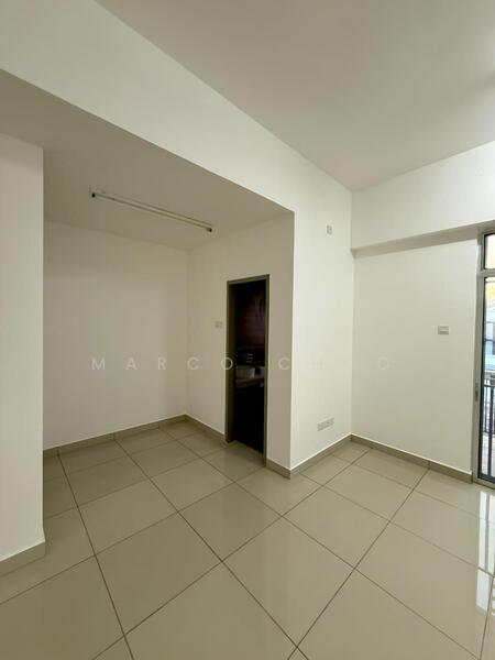Rumah Teres 2 Tingkat untuk Dijual di Bandar Putra (Kulai) - Marco Choo - Living Room - PropertyGuru.com.my