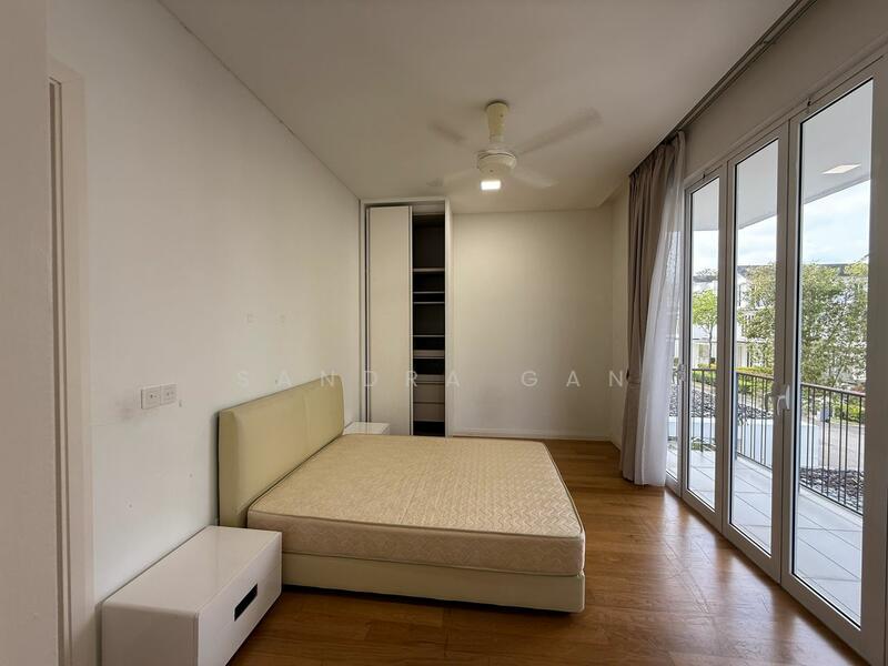 For Rent - Emerald Bay @ Puteri Harbour