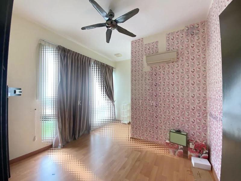 3-storey Terraced House for Sale in Perdana Residence 2 (Selayang) - Kiing TW - Bedroom - PropertyGuru.com.my