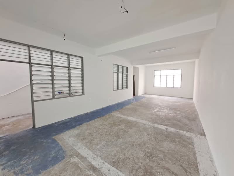 Shop for Sale in Ulu Tiram (Johor) - C.T Chong - Interior - PropertyGuru.com.my