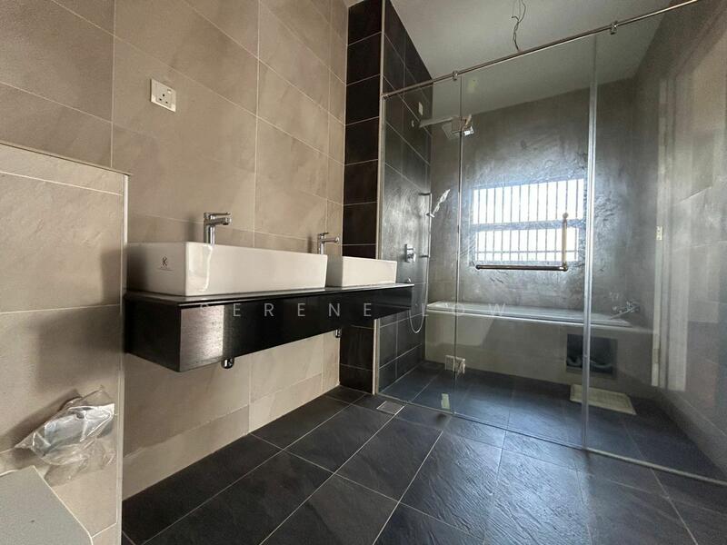Semi-Detached House for Sale in Taman Sutera Utama (Skudai) - Serene Low - Bathroom - PropertyGuru.com.my