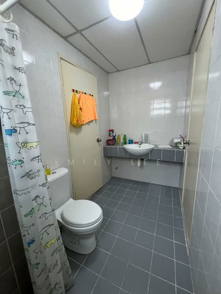 Condominium for Sale at Sterling - Emily Lee - Bathroom - PropertyGuru.com.my