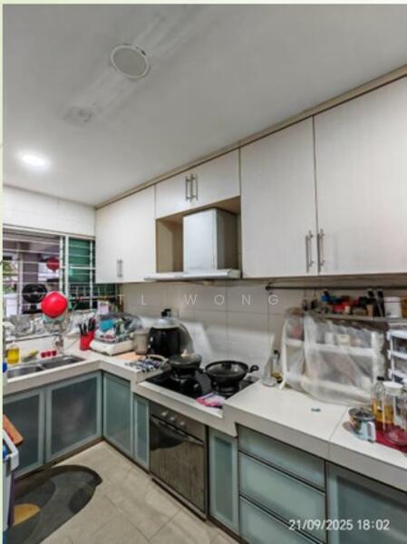 Rumah Bandar untuk Dijual di Kipark Sri Utara (Batu) - TL Wong - Kitchen - PropertyGuru.com.my