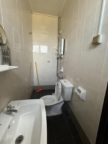 Rumah Kluster untuk Dijual di Bandar Putra Kulai (Kulai) - Carol Tan - Bathroom - PropertyGuru.com.my