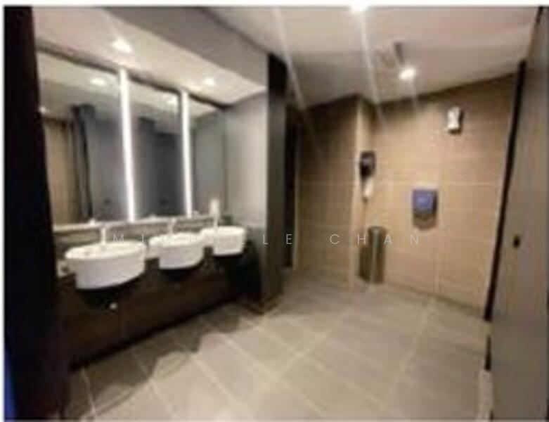 Wisma UOA II untuk Untuk Disewa - RM 10,000 /bulan, Mac 2026 - Bathroom - PropertyGuru.com.my