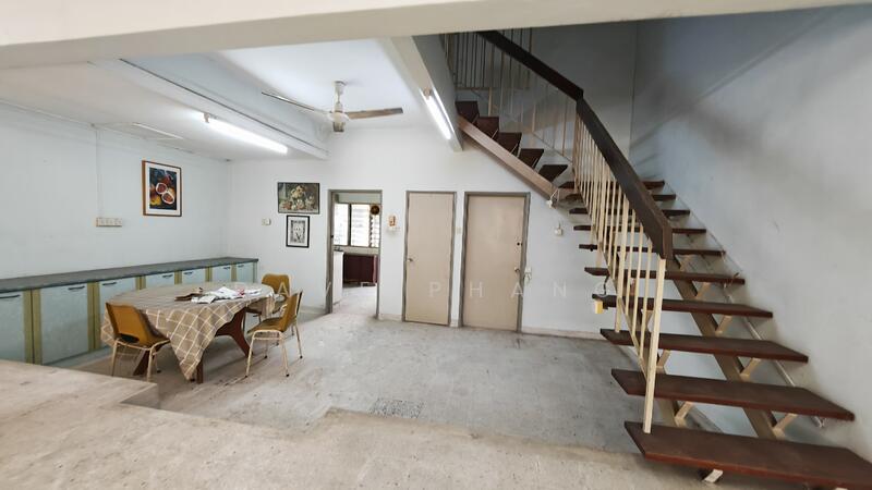 Rumah Teres untuk Dijual di Taman Selayang (Selayang) - Dave Phang - Dining Room - PropertyGuru.com.my