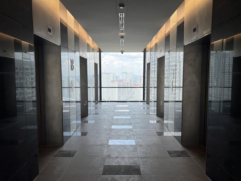 Office for Rent in Petaling Jaya (Selangor) - Najah Kadir - Corridor - PropertyGuru.com.my