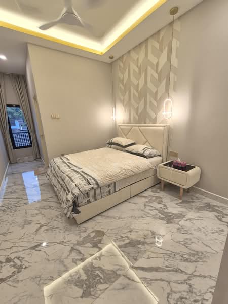 2-storey Terraced House for Sale in Taman Lucky (Bangsar) - Debbie Lam - Bedroom - PropertyGuru.com.my