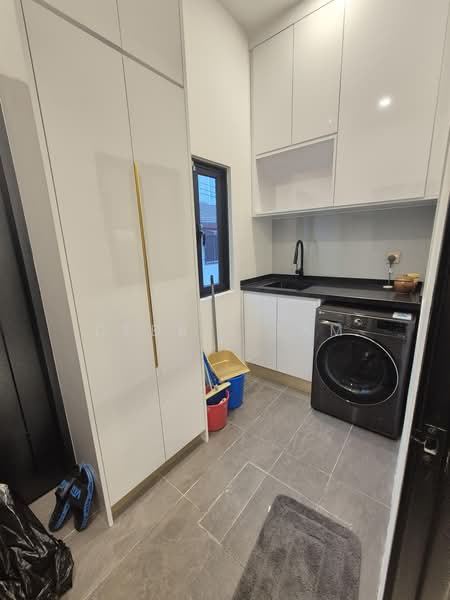 2-storey Terraced House for Sale in Taman Lucky (Bangsar) - Debbie Lam - Laundry Room - PropertyGuru.com.my