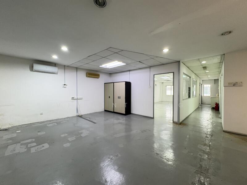 Office for Rent in Dataran Prima (Petaling Jaya) - Vincent Heng - Interior - PropertyGuru.com.my