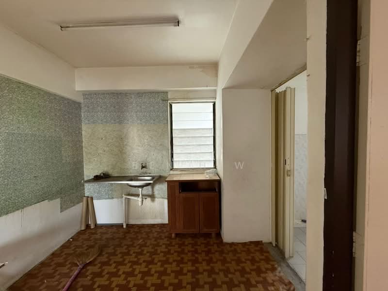 Apartment for Sale at Nibong Indah - Ben Hew - Kitchen - PropertyGuru.com.my