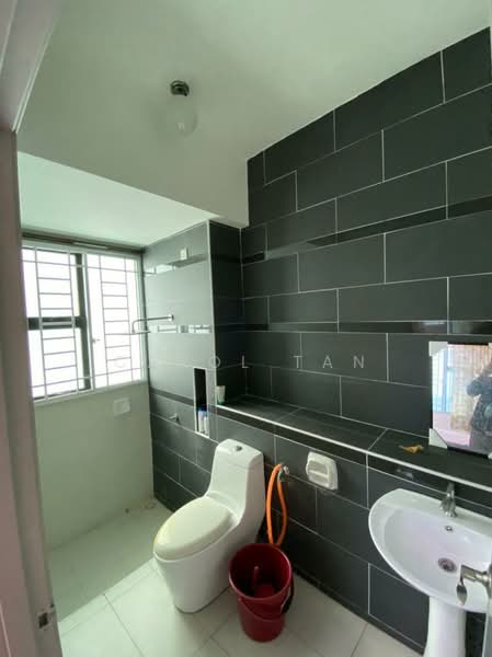 Service Residence for Rent at The Sky Executive Suites - Carol Tan - Bathroom - PropertyGuru.com.my