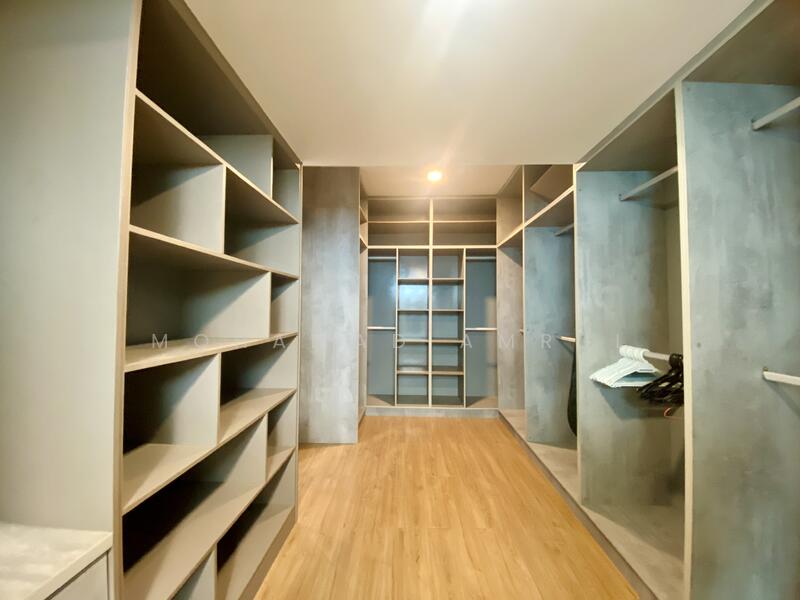 Closet