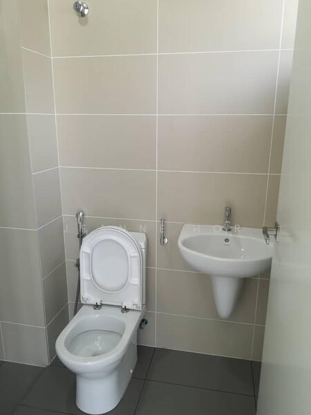Townhouse for Sale in 16 Sierra (Puchong) - Jeanne Hor - Bathroom - PropertyGuru.com.my