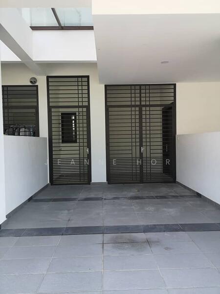 Townhouse for Sale in 16 Sierra (Puchong) - Jeanne Hor - Exterior - PropertyGuru.com.my
