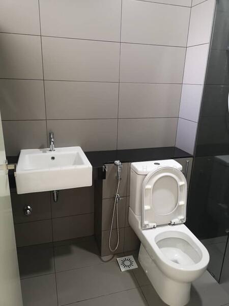 Townhouse for Sale in 16 Sierra (Puchong) - Jeanne Hor - Bathroom - PropertyGuru.com.my