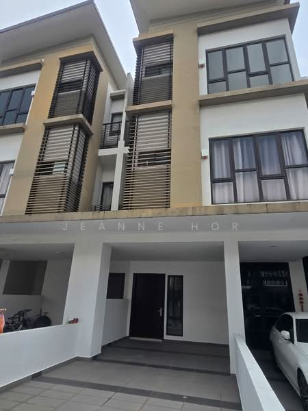 Townhouse for Sale in 16 Sierra (Puchong) - Jeanne Hor - Exterior - PropertyGuru.com.my