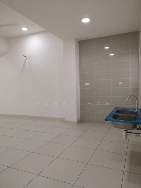 Townhouse for Sale in 16 Sierra (Puchong) - Jeanne Hor - Kitchen - PropertyGuru.com.my