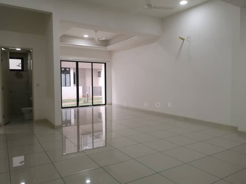 Townhouse for Sale in 16 Sierra (Puchong) - Jeanne Hor - Living Room - PropertyGuru.com.my