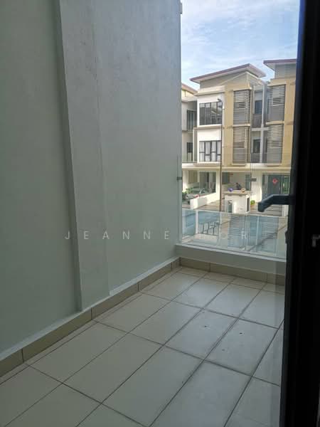 Townhouse for Sale in 16 Sierra (Puchong) - Jeanne Hor - Balcony - PropertyGuru.com.my