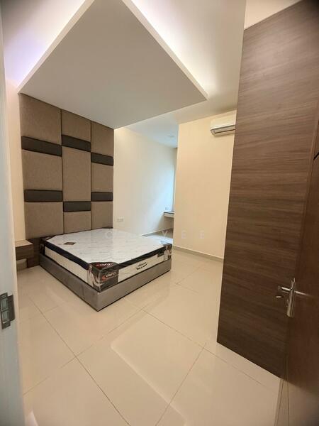 Untuk Disewa - Sri Petaling 4 Storey Semi-D