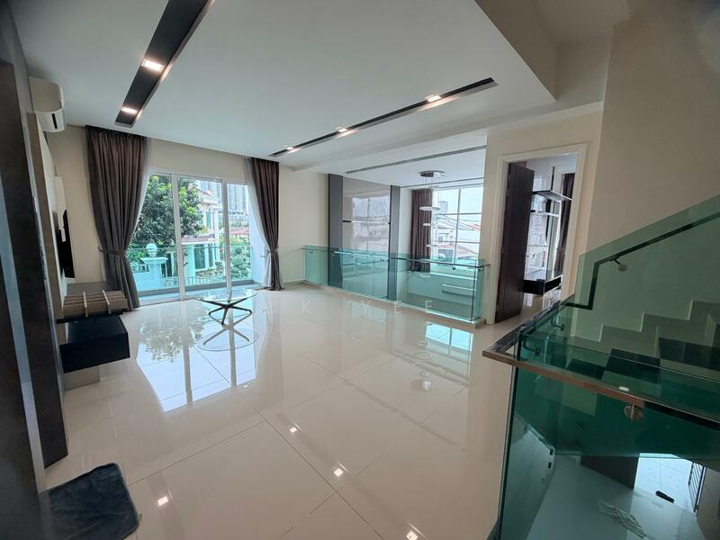 Untuk Disewa - Sri Petaling 4 Storey Semi-D