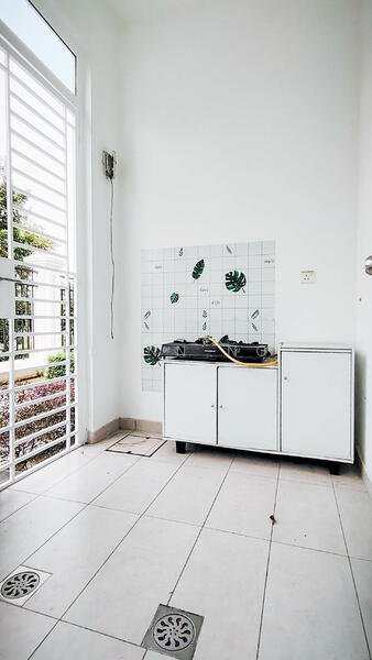 2-storey Terraced House for Rent in Eco Majestic (Semenyih) - Dann Ng - Kitchen - PropertyGuru.com.my