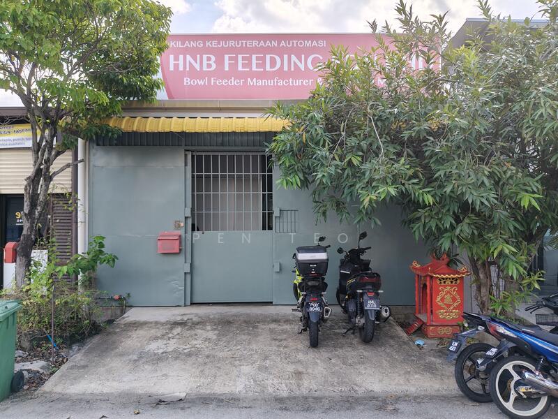 Terrace Factory for Sale in Solok Sungai Pinang (Jelutong) - Pen Teo - Exterior - PropertyGuru.com.my