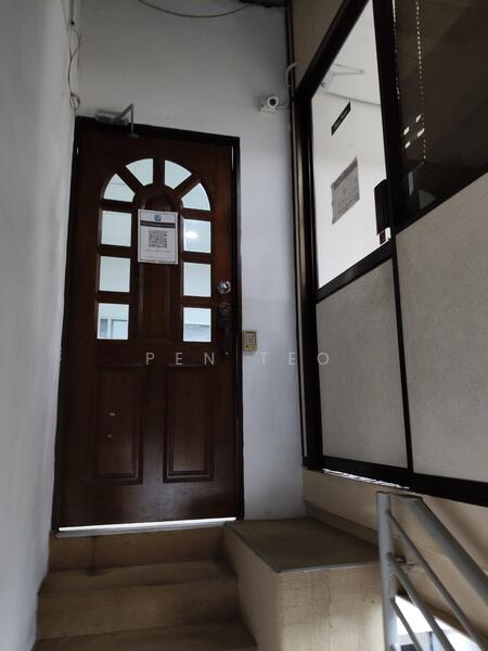 Terrace Factory for Sale in Solok Sungai Pinang (Jelutong) - Pen Teo - Attic Entrance - PropertyGuru.com.my