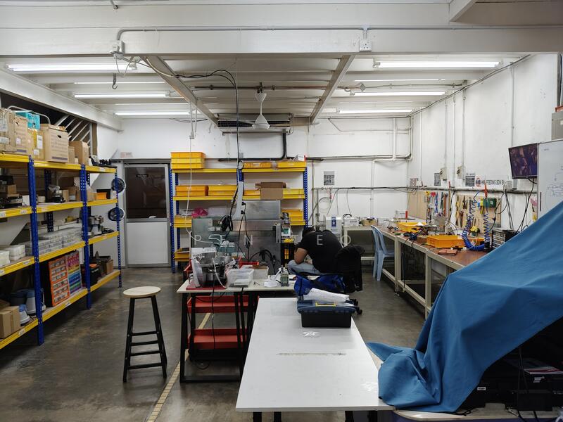 Terrace Factory for Sale in Solok Sungai Pinang (Jelutong) - Pen Teo - Operation Room - PropertyGuru.com.my