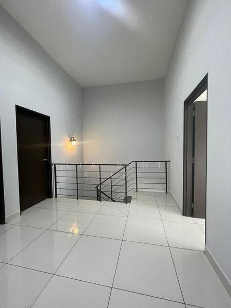 2-storey Terraced House for Sale in Dengkil (Selangor) - Alia Binti Alias - Corridor - PropertyGuru.com.my