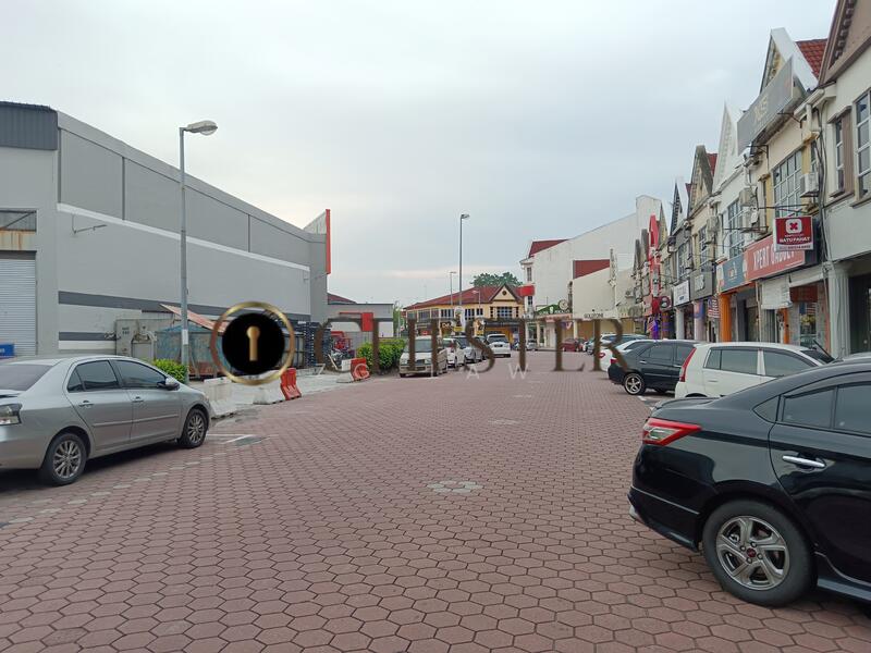 Untuk Dijual - Taman Flora Utama