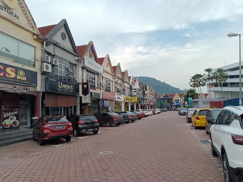 Untuk Dijual - Taman Flora Utama