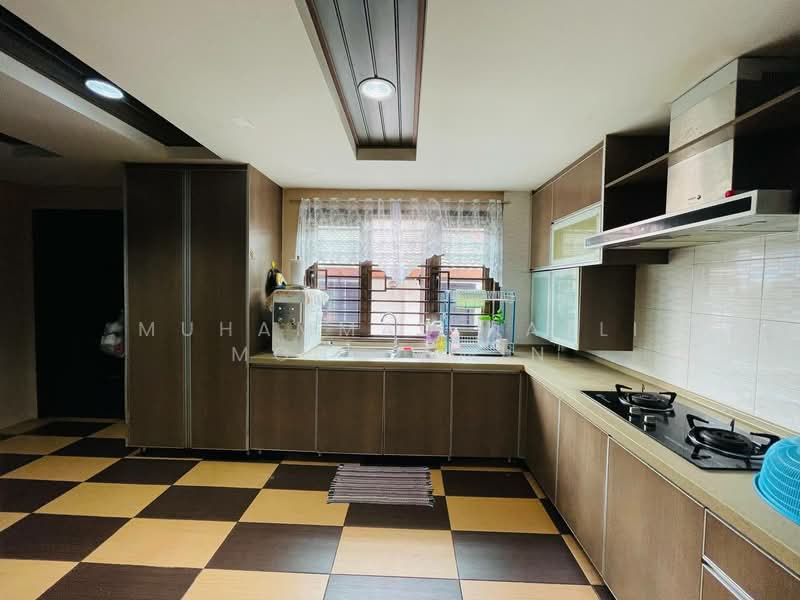 2-storey Terraced House for Sale in Taman Danau Kota (Setapak) - Muhammad Nazli Mohd Amin - Kitchen - PropertyGuru.com.my