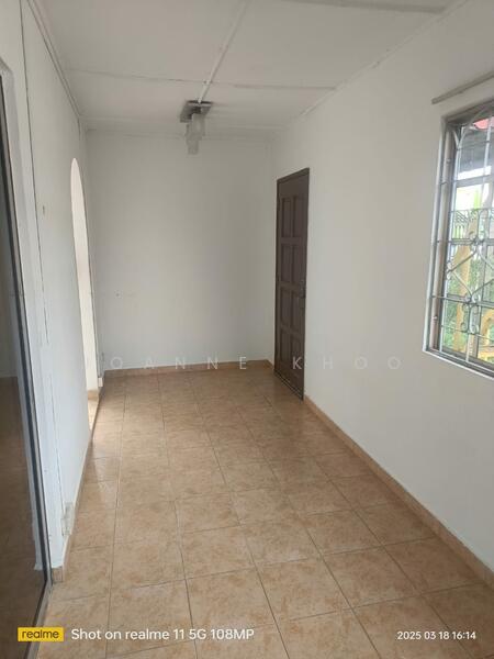 2-storey Terraced House for Sale in Usj 12 (Subang Jaya) - Joanne Khoo - Corridor - PropertyGuru.com.my