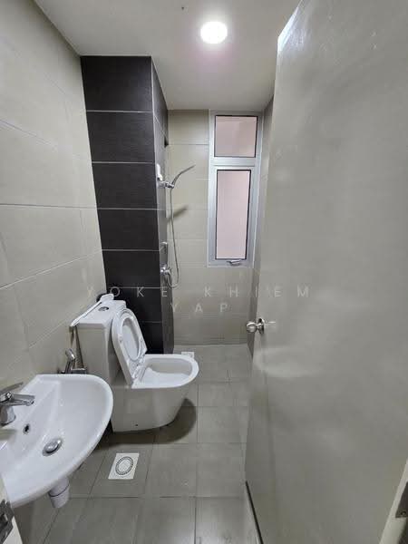 Service Residence for Rent at MIRAI Residences - Yoke Khiem Yap - Bathroom - PropertyGuru.com.my
