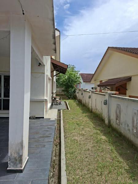 Semi-Detached House for Sale in Seremban (Negeri Sembilan) - Jeevs Jeeva - Exterior - PropertyGuru.com.my