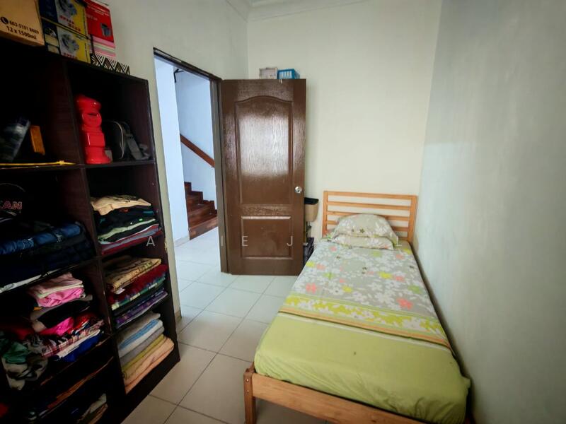 2-storey Terraced House for Sale in Subang Bestari (Shah Alam) - Allie Jamal - Bedroom - PropertyGuru.com.my