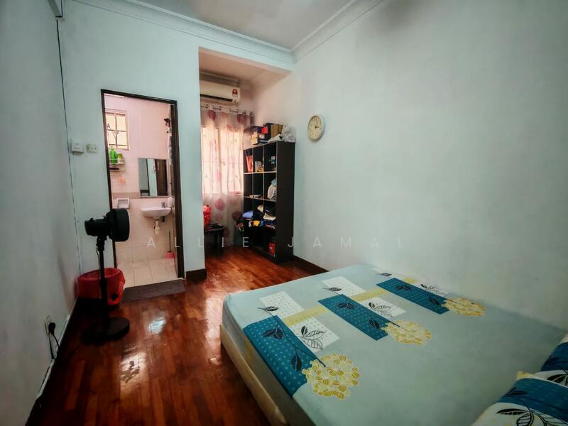 2-storey Terraced House for Sale in Subang Bestari (Shah Alam) - Allie Jamal - Bedroom - PropertyGuru.com.my
