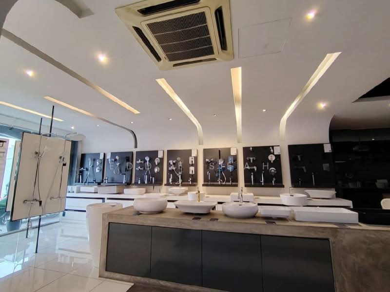 Kedai / Pejabat untuk Dijual di Kepong Baru (Kepong) - Eddie Seah - Bathroom - PropertyGuru.com.my