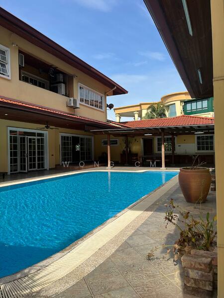 Untuk Dijual - Bukit Gasing【Swimming Pool Bungalow】