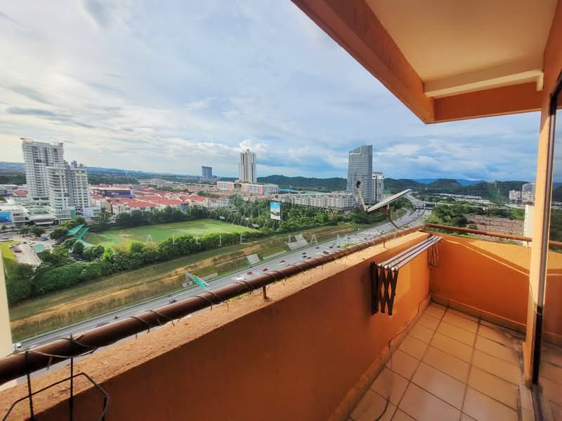 Condominium for Sale at Palm Spring @ Damansara - Allie Jamal - Balcony - PropertyGuru.com.my