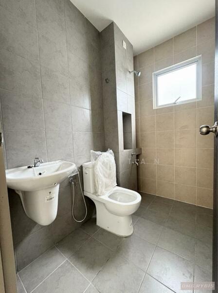 2-storey Terraced House for Sale in Kota Bayuemas (Klang) - Rylin Tan - Bathroom - PropertyGuru.com.my