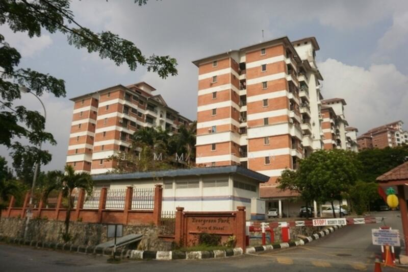Condominium for Sale at Evergreen Park Acorn & Hazel - Jimmy Tan - Exterior - PropertyGuru.com.my