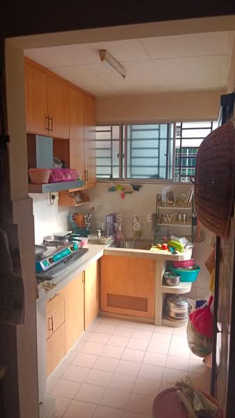 2-storey Terraced House for Sale in TAMAN PUCHONG UTAMA (Puchong) - Tey Siew Zing - Kitchen - PropertyGuru.com.my